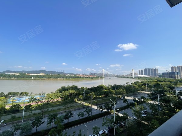 南宁良庆五象大道天誉城地铁口 美丽江景房 阳台一线看江2600手慢无