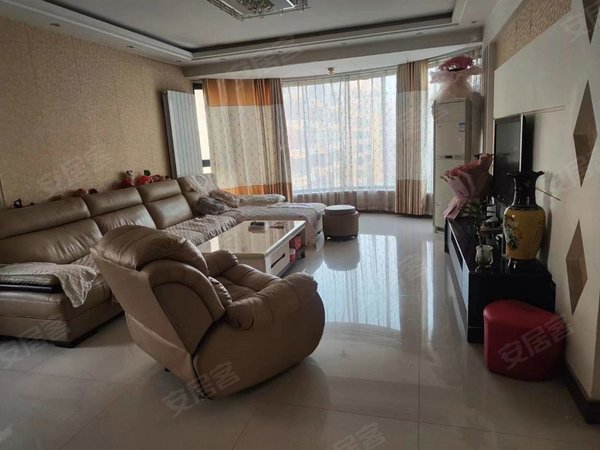 临沂沂水莲旺街滨河绿洲滨河绿洲,三室两卫精装出租,带车位储藏室,年