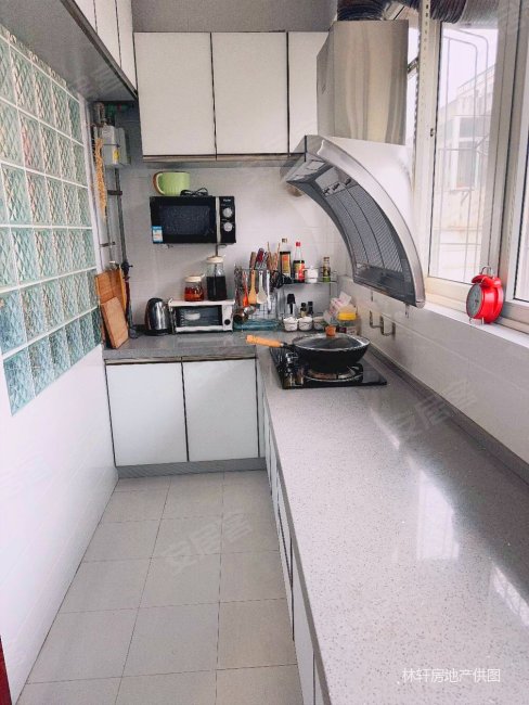 复式 七彩生活 3室1厅 南北通透 户型方正.