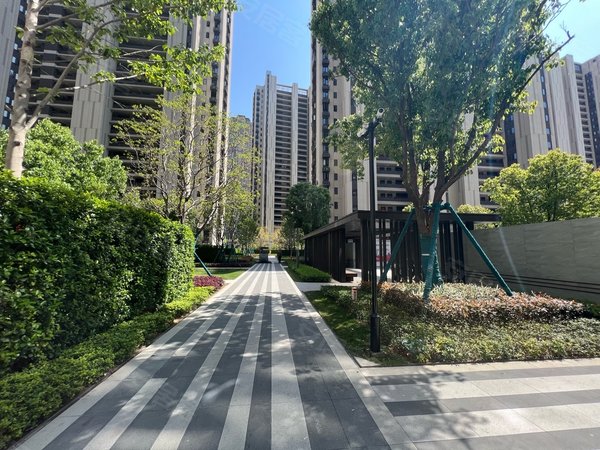 步行台江万达,中亭街,万科澜悦花园,意式轻奢,精装两房出租房源真实