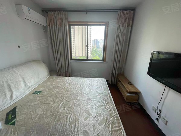 杭州上城景芳三堡北苑4号线 景芳地铁站 三堡北苑精装两室朝南天虹