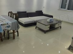 莘县莘州街道莘州南环新医院附近,电梯房,精装修三室两厅一卫,家具家电齐全出租房源真实图片