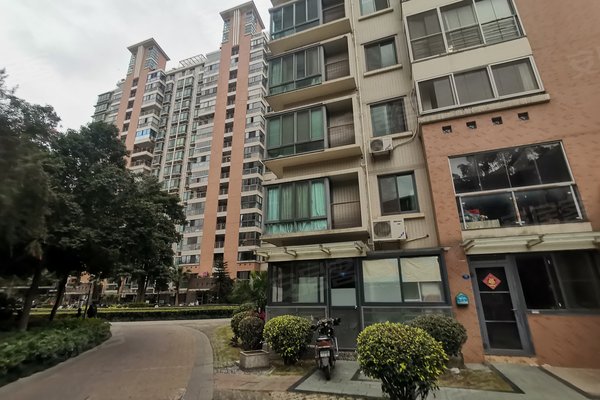 融侨江南水都杰座西区