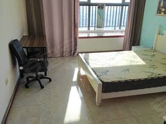 张家港金港金港中心金香花苑。朝南主卧带独立卫生间。无中介费。出租房源真实图片