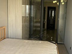 乌海滨河东区宜化广场摩尔城公寓，电梯中层，两居室，拎包入住，2.1万包取暖物业出租房源真实图片