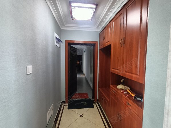 肥城康汇大街肥城湿地公园桃都国际城山水名园 博雅公馆 桃都国际城 三室 1600月精装家具家电出租房源真实图片