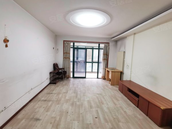 济南市中市中周边山景园小区二环南路 山景园 1楼空房 大2室可当宿舍