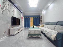 乐山市中高铁站世豪商圈！价格美丽！精装电梯两房！家具家电齐全可拎包入住！出租房源真实图片