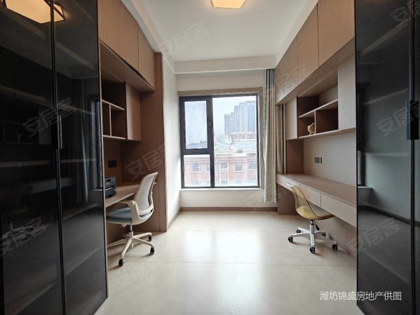 东金一号蓝郡3室2厅1卫135㎡南北215万