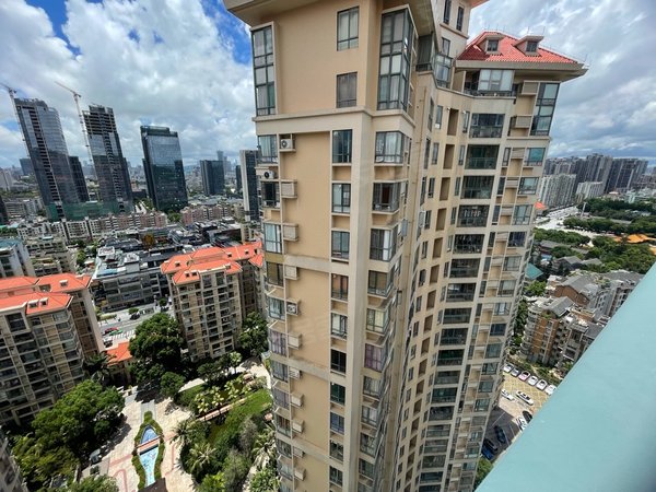 珠海香洲兰埔钰海山庄钰海山庄 3室2厅2卫 125平 南北通透 电梯房出租