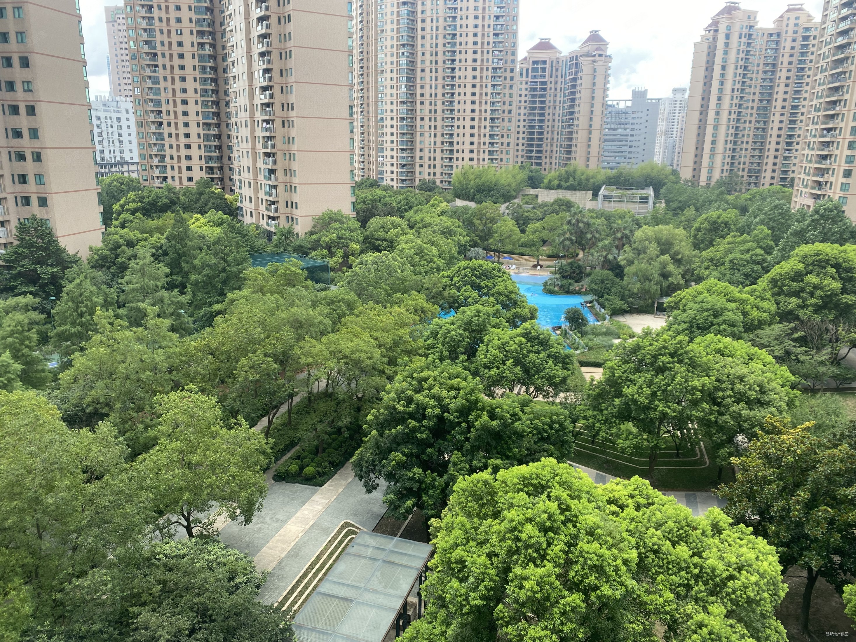 上海房产网>上海二手房>长宁二手房>天山二手房>仁恒河滨花园>