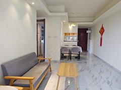 桂林临桂一院两馆包物业桂林碧桂园精装两房边户低价出租近吾悦万达花生唐公园师专出租房源真实图片