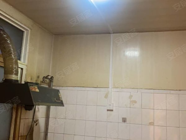 济宁任城济安桥北路后刘社区梦园南区六楼两室一厅,可以短租,可以押一付一,600元出租房源真实图片