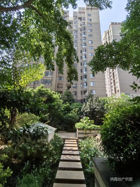 端头房,间间敞亮,精装修三房,版筑翠园二手房,180万,3室2厅,1卫,89.