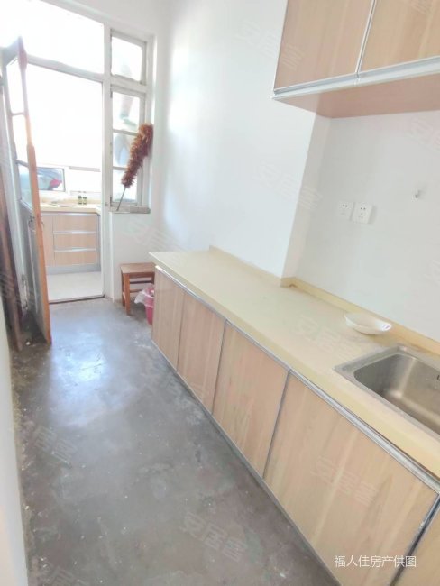 华阳路小区营口路附近套二南北双气毛坯51平49万可议