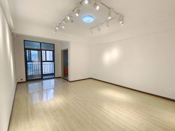 急租橙果公寓可做工作室可注册7号线建安街武汉南湖医院