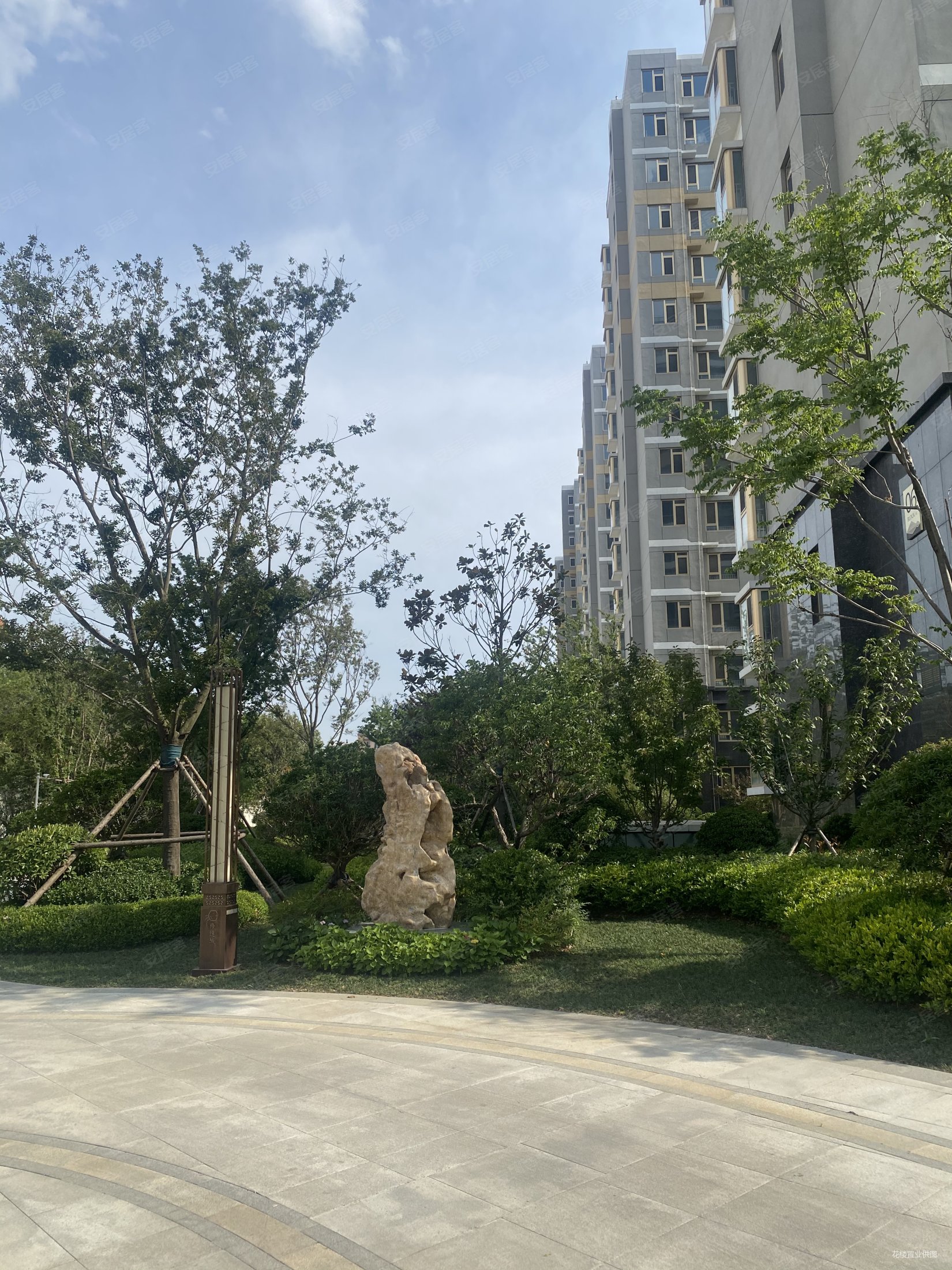 世纪公园一小二中地铁旁现房即弘通修远城