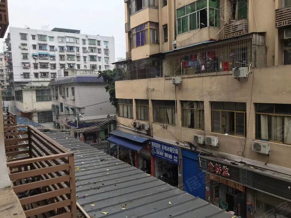 重庆合川合川滨江路别凡溪街2号附17号小区三室两厅两卫一厨一阳台