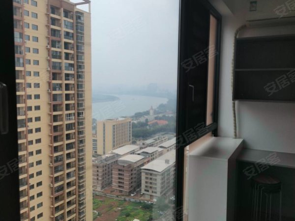 南宁青秀青秀周边御江学府五合外国语学院旁一房一厅优惠出租,配套