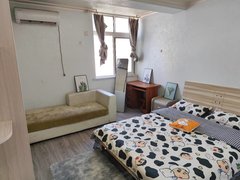 南阳卧龙卧龙城区新华 裕华 吾悦广场 精美单间 免中介 可短租 月付 采光好出租房源真实图片