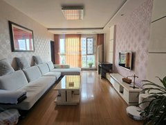 抚顺顺城恒大广场新上，水岸东城，南北不把山采光好，精装修地热干净，年租大两室出租房源真实图片