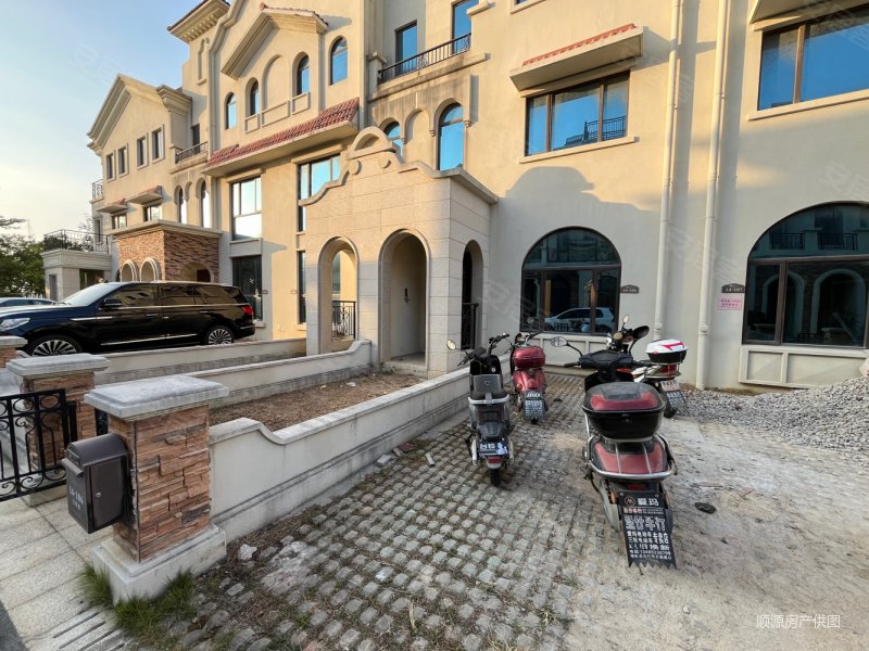 台商 世茂天玺湾   4层联排别墅 带独立车位