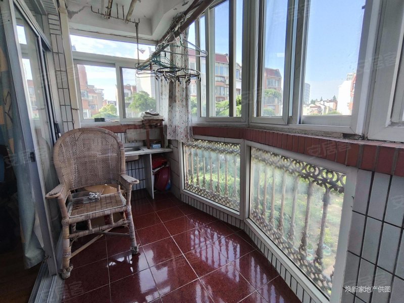 康桥花园东园2室1厅1卫74.59㎡南270万