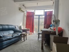 上海普陀李子园新出房源 地铁口一室一厅毛坯房 带一个10平方的院子出租房源真实图片