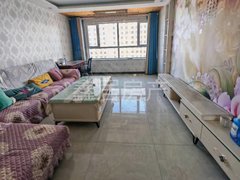 格尔木城区格尔木市盐湖广场小区环境优美，停车方便，出行方便，购物方便出租房源真实图片