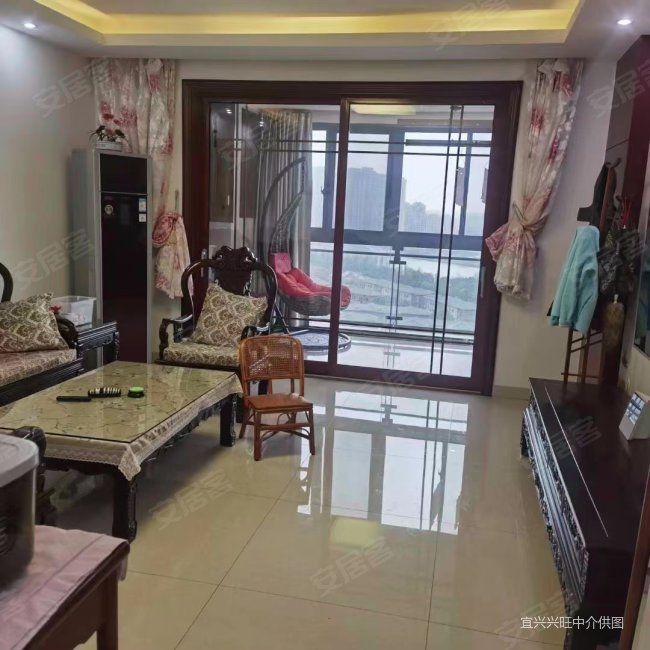 逸品尚东二期16楼137平方景观房高装设施全保养好