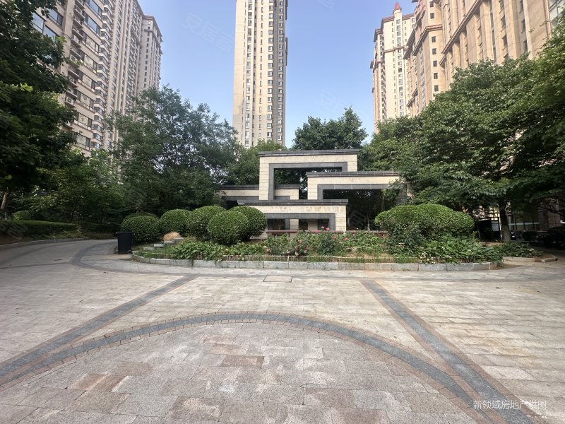 紫城秦皇半岛 全阳两居室 精装 带下房 价格小谈 房主诚心出