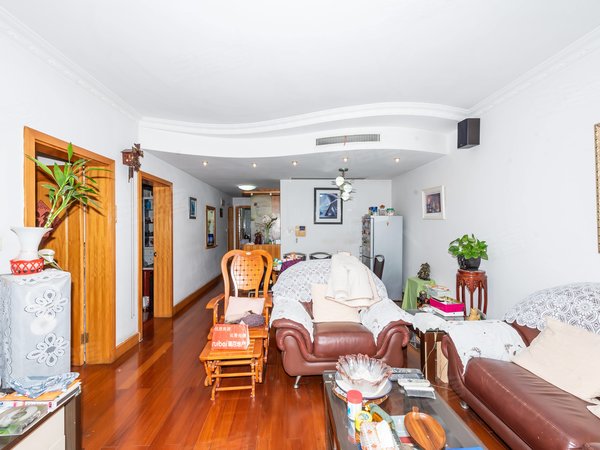 上海虹口临平路飘鹰东方花园飘鹰东方花园 2室2厅1卫 配套齐全 110平