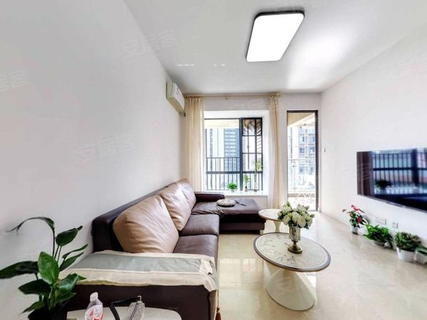 深圳龙岗龙岗中心城绿景大公馆龙岗中芯绿景大公馆三房二卫,第一次