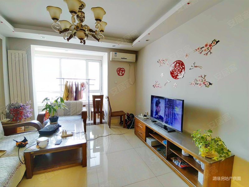 金悦花园有电梯临地铁正南朝向停车方便大两居