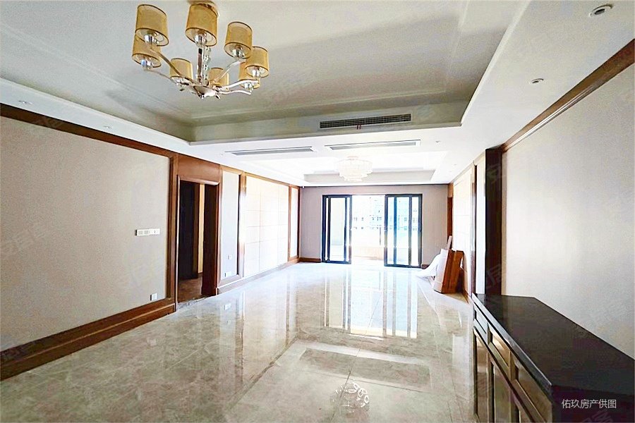 恒大悦府洋房,4房2厅2卫,精装修,南北通透,看房有密码.