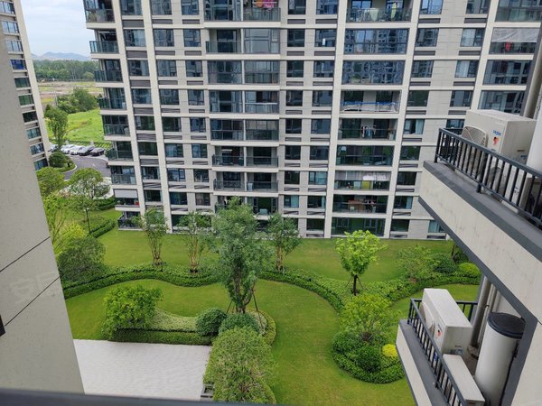 杭州临平乔司新希望美的长粼府近地铁客运中心站 长粼府精装3房全新