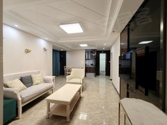 常熟东南开发区东南开发区中心实拍！紫晶城 精装2房 包物业 设施齐全 带燃气 有钥匙 急出租房源真实图片