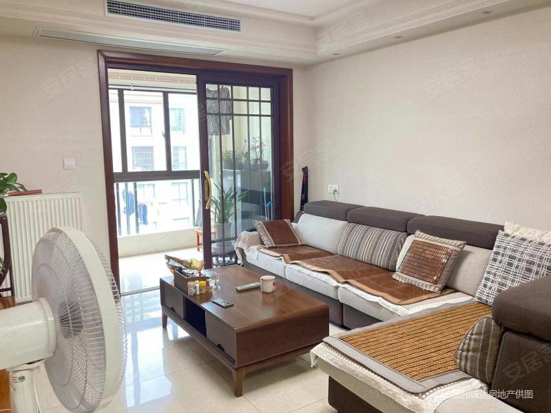 西育才西梅岭香颂溪岸多层洋房98平三房南北通透精装