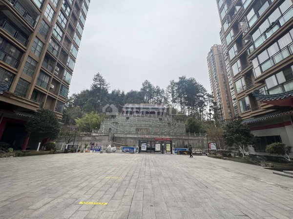 贵阳乌当新添寨金锐花园北衙路金江苑精装修两房出租,带楼顶花园,月租