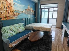 莱芜莱城莱城城区可短租 碧桂园精装一室一厅，家具家电齐全700月出租房源真实图片