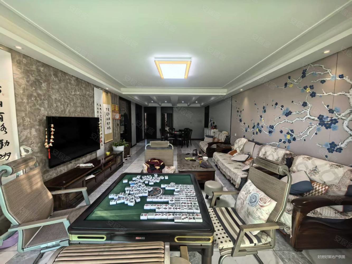 九州府邸3室2厅2卫171㎡南北180万