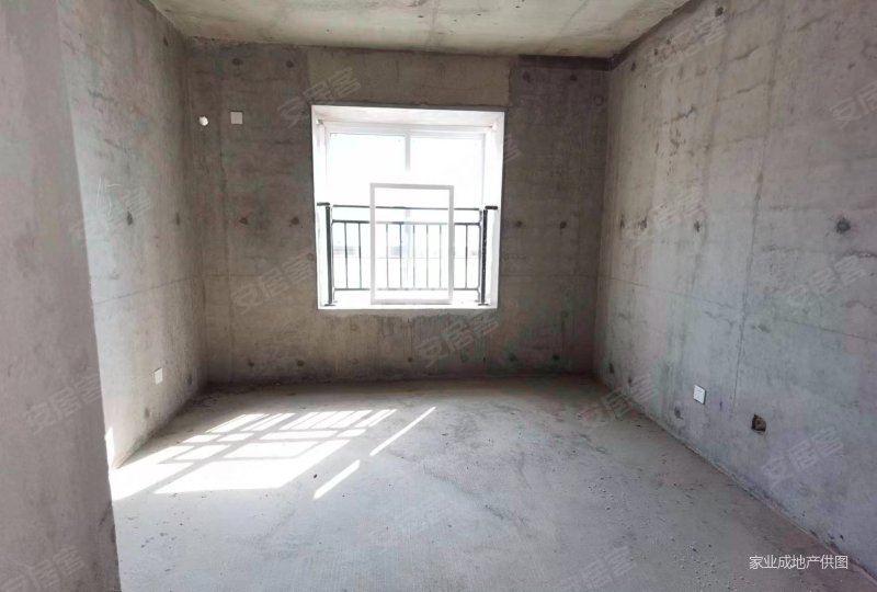 地铁口需全款浩华北郡115平三室两卫急售