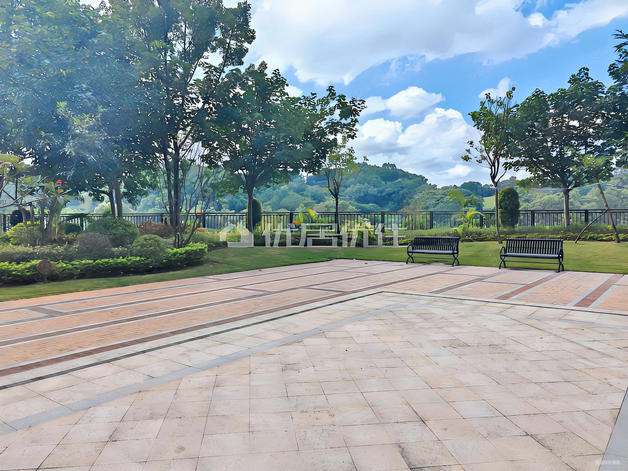 金地香山湖前排高层看湖视野开阔价格便宜