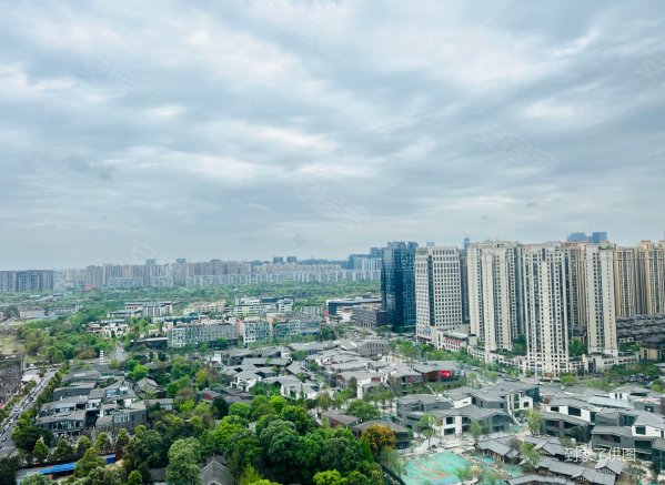 全天采光,南北透通,少税,中海兰庭二手房,万,4室2厅,1卫,88平米-成都