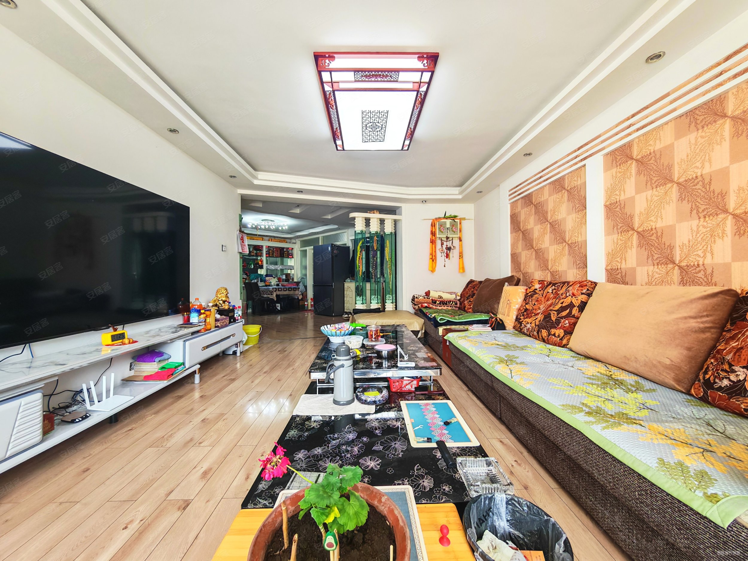 龙源叠翠3室2厅2卫147.81㎡南北76万