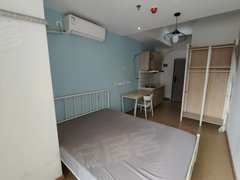 深圳宝安西乡宝安固戍地铁站，电梯精装修采光阳台大单间，家电齐全拎包入住出租房源真实图片