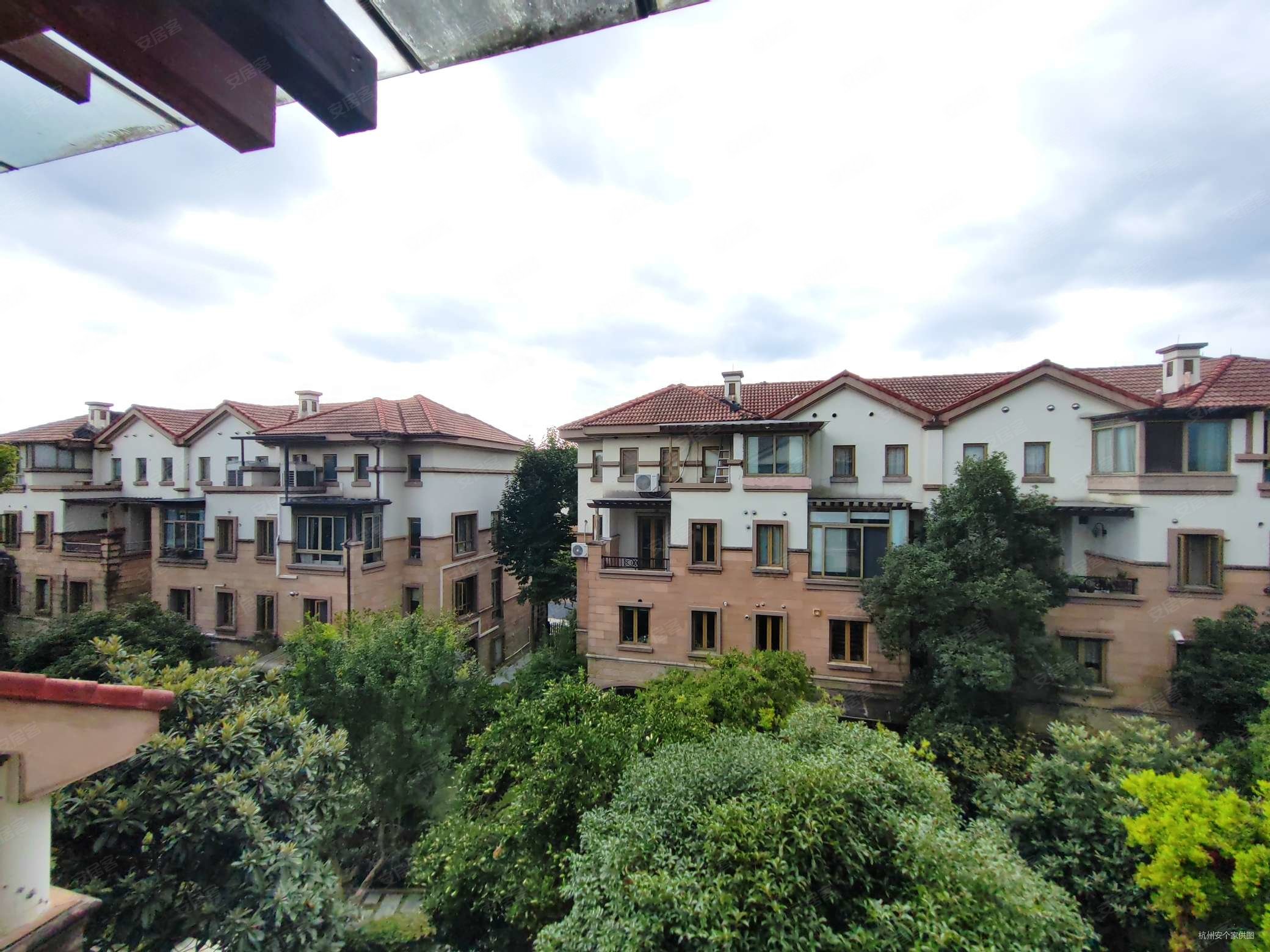 杭州房产网>杭州二手房>余杭二手房>五常二手房>大华西溪风情(别墅)>