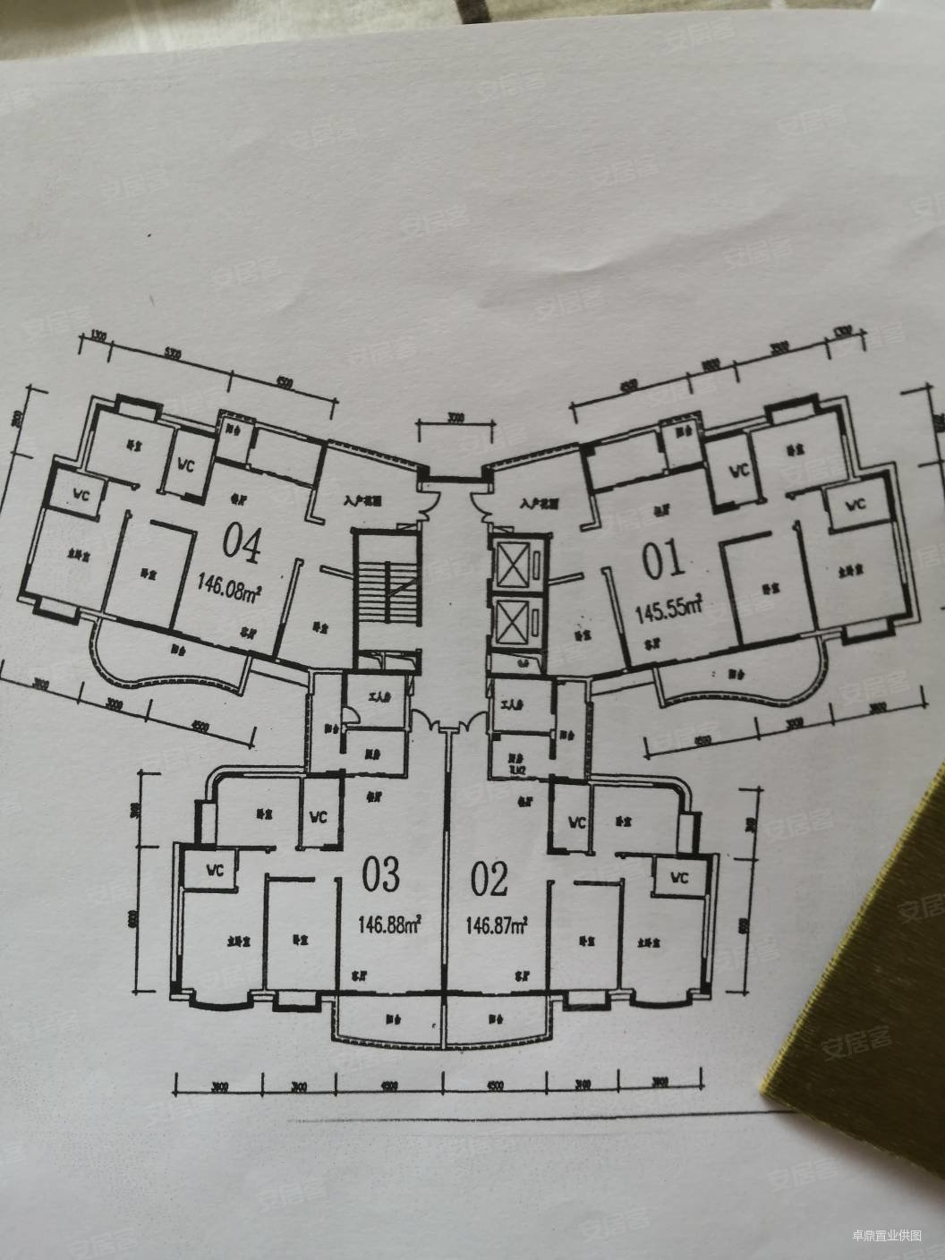 泰丰千花岛环湖一路4室2厅2卫1486平方米