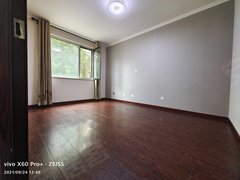 北京丰台丽泽桥十号线西局地铁C口 恒泰广场 丽泽景园三家合住大主卧出租出租房源真实图片