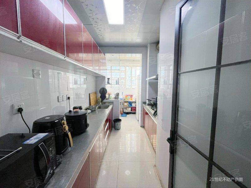 新上国瑞城小三室115万顶楼带平台精装小高层19层顶